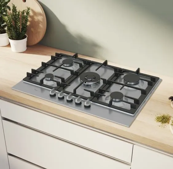 Buy Bosch gas hob in Jaipur with brass burners and precise flame control at Aspire Home Studio showroom
